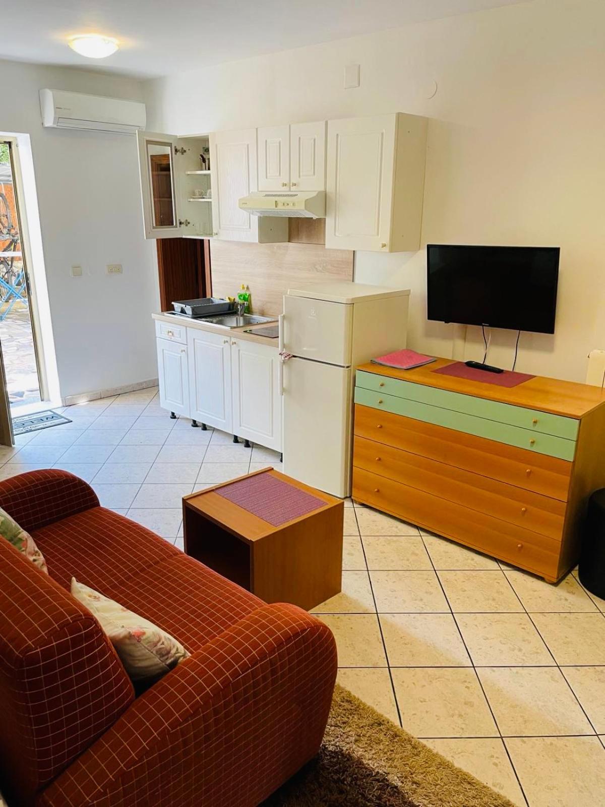 Apartments Lavanda 1 Nijvice Zewnętrze zdjęcie