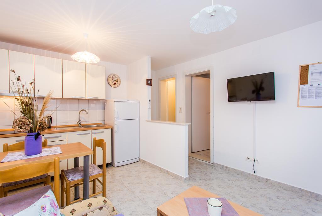 Apartments Lavanda 1 Nijvice Zewnętrze zdjęcie