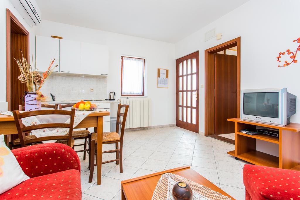 Apartments Lavanda 1 Nijvice Zewnętrze zdjęcie